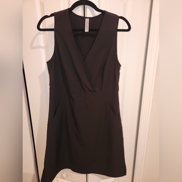 Freedom Trail by Kyodan sporty dress Size M - Picture 1 of 6